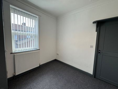 2 Bed Terraced House, Bala Street, L4 - Photo 3
