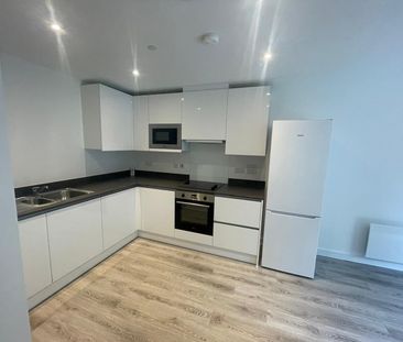 MacArthur House - Photo 5