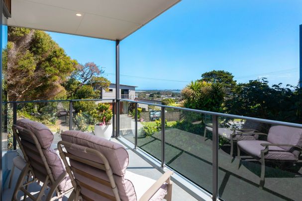 Experience the best in coastal family living - Photo 1