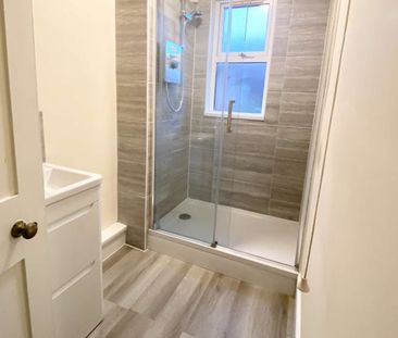 Howard Road Room 1 - Photo 6