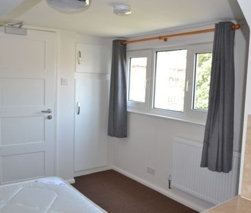 Room 5 Campbell Road, Corby, NN17 1RP - Photo 6