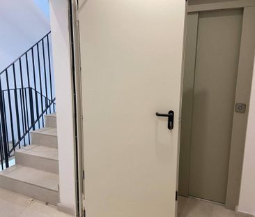 3 room luxury Flat for rent in Palma de Mallorca, Spain - Photo 5