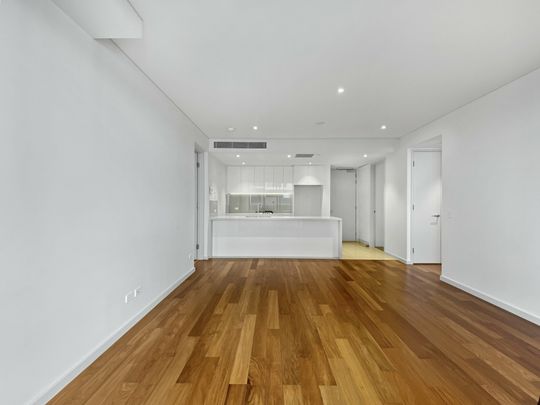 Stylish & Modern 2 Bedroom Apartment! - Photo 1