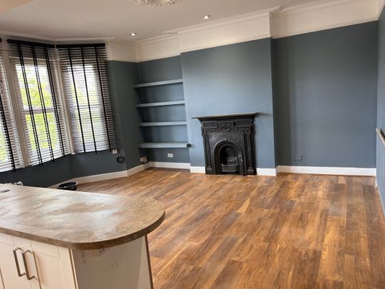 2 Bed Maisonette, Red Post Hill, SE24 - Photo 1