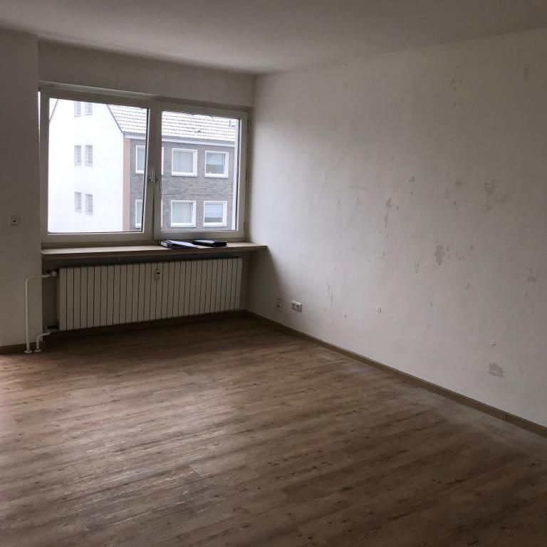 modernisierte 3-Zimmer Wohnung mit Balkon - Foto 1