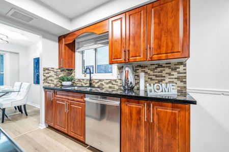 For Lease - 39 Frost Drive, Whitby, Ontario - Photo 5