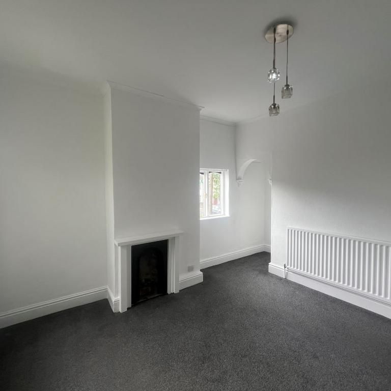 3 bedroom end of terrace house to rent - Photo 1