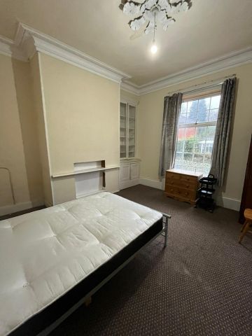 Room in a Shared House, Cliff Road, LS6 - Photo 4