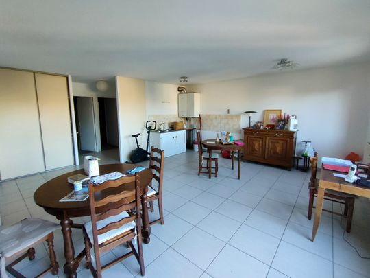 Location Appartement 3 pièces 64m² VARENNES SUR ALLIER 03150 - Photo 1