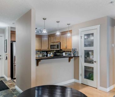 Modern Elegance And Urban Convenience: 2 Bed, 2 Bath Condo At 'the ... - Photo 6