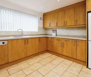 Heswall Avenue, Bebington, CH63 - Photo 3