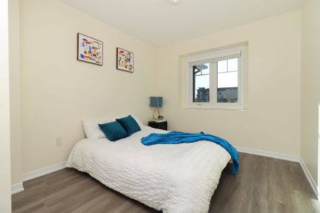 For Lease - 1747 Cobra Crescent, Burlington, Ontario - Photo 3