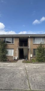 2-Bedroom Ground Floor Flat in Prime Dandenong Location - Photo 3