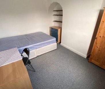 5 bedroom terraced house to rent - Photo 6