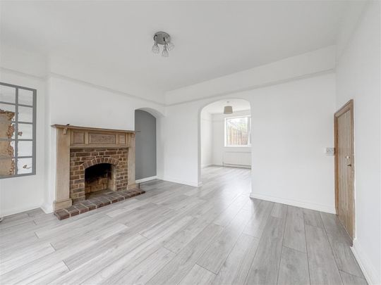 Little Common Road, Bexhill, TN39 4SB - Photo 1