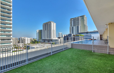 Stylish One-Bedroom Apartment in the Heart of Darwin City - Photo 4