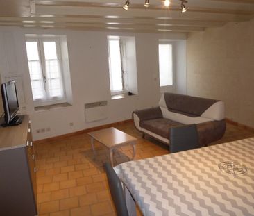 Location Maison 2 pièces 58m² COGNAC 16100 - Photo 2