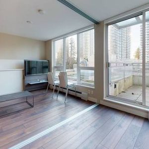 Surrey Center 1 Bedroom 1 Bathroom Apartment for Rent - Photo 2