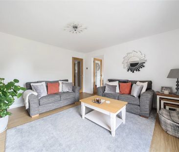 2 Bedroom Flat / Apartment - Church Street, Romsey - Photo 4