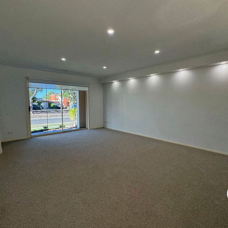 11 Provence Place, 3805, Narre Warren South Vic - Photo 1