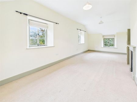 4 bedroom detached house to rent - Photo 5