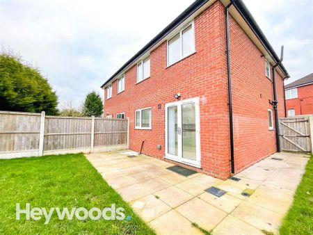 3 bed semi-detached house to rent in Sutherland Avenue, Dresden, Stoke-On-Trent - Photo 3