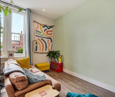 2 bedroom apartment to rent - Photo 2
