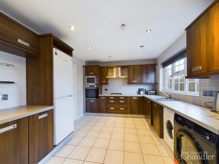 22 Beaufort Avenue, Belfast, BT8 7TY - Photo 5