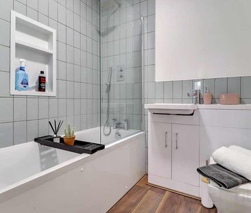 Lansdowne Place, Hove, BN3 - Photo 1