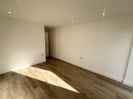 Dorchester Road, Weymouth - Photo 5