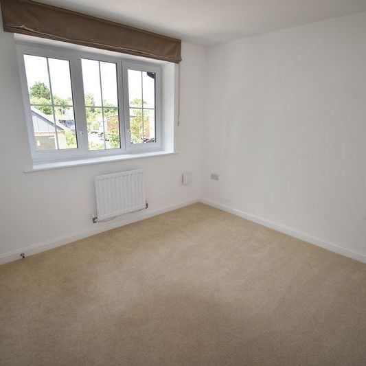 3 bedroom terraced house to rent - Photo 1