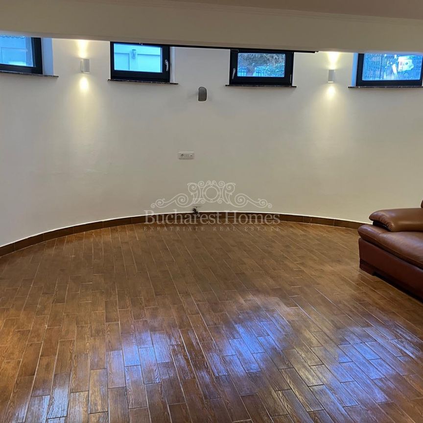 Big Beautiful and Bright Five-Bedroom House - Pipera - Photo 1