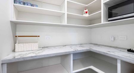 Three Bedroom Home - Photo 5