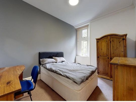 Flat 4 Whitefield House - Photo 1