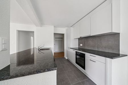 Apartment - Photo 2