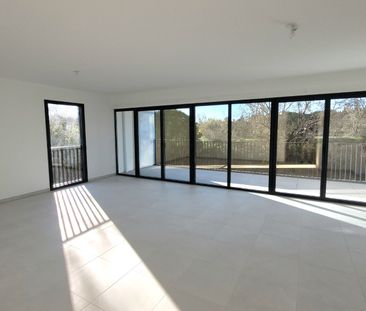 Location Appartement 3 pièces 78m² AIX EN PROVENCE 13100 - Photo 4