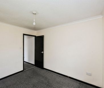 Pencaerfenni Park, Crofty, SWANSEA - Photo 4