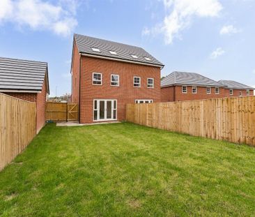 3 bedroom semi-detached house to rent - Photo 1