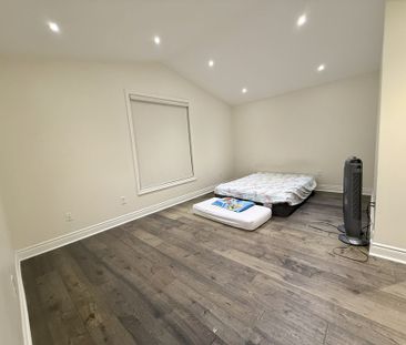 For Lease - 7328 Cork Tree Row, Mississauga, Ontario - Photo 6