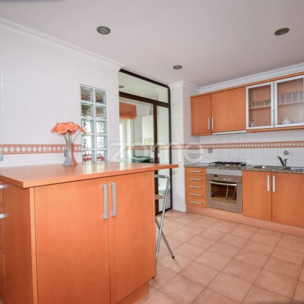 Apartamento T4 em Lisboa - Photo 1