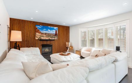 For Lease - 8 Stillwater Crescent Unit# UPPER LEVEL, Hamilton, Ontario - Photo 4