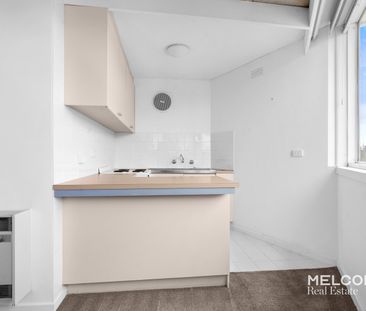 ENJOY THE BAYSIDE LIFESTYLE - UNFURNISHED - Photo 5