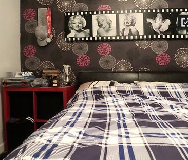 Room for rent in a 3-bedroom house in Oldbawn, Dublin - Photo 6