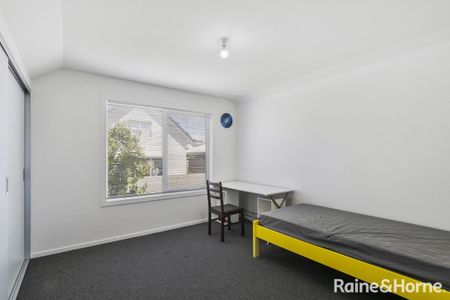 "2 Storey Townhouse Within Walking Distance To The Centre of Kingston!" - Photo 4
