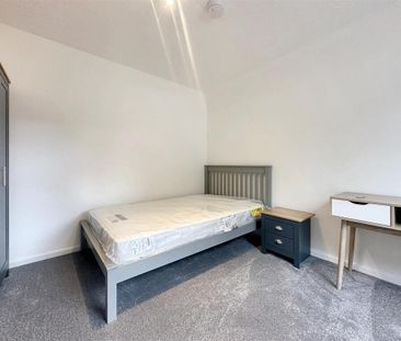 The Avenues, Norwich - Photo 1