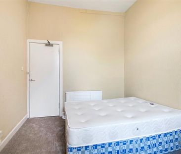 3 bedroom apartment to rent - Photo 5