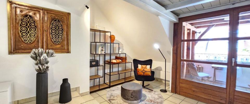 Exklusive Maisonette-Wohnung vollständig möbliert - Photo 1