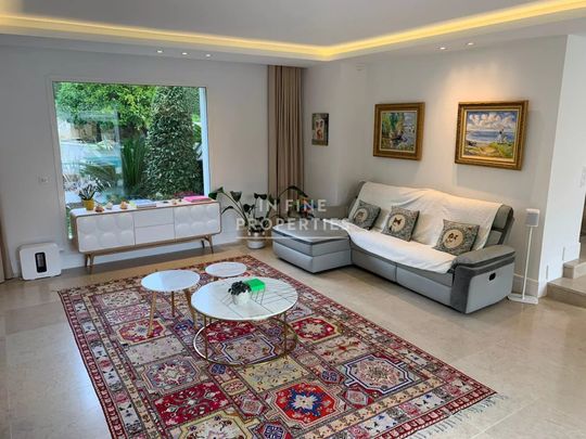 Location Maison 6 pièces 240m² VALBONNE 06560 - Photo 1