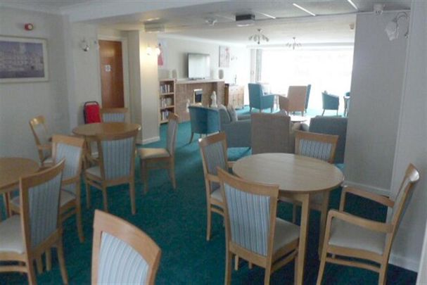 1 bedroom retirement property to rent - Photo 1