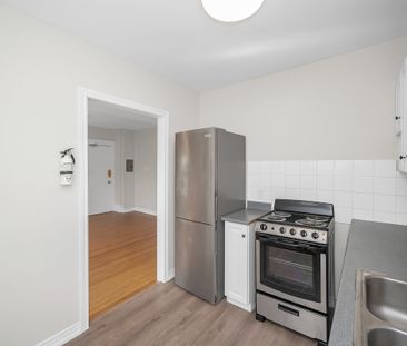 For Lease - 142 Caroline Street Unit# 6, Hamilton, Ontario - Photo 4